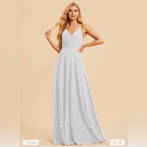 White gown - Picture 5 of 5